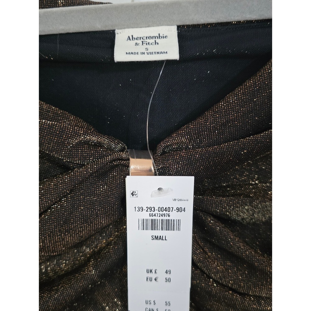 Off-The-Shoulder Hardware Top - Picture 2 of 4